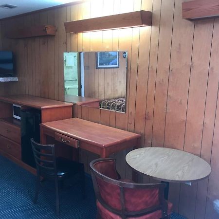 Pinelodge Motel Baxley Exterior foto
