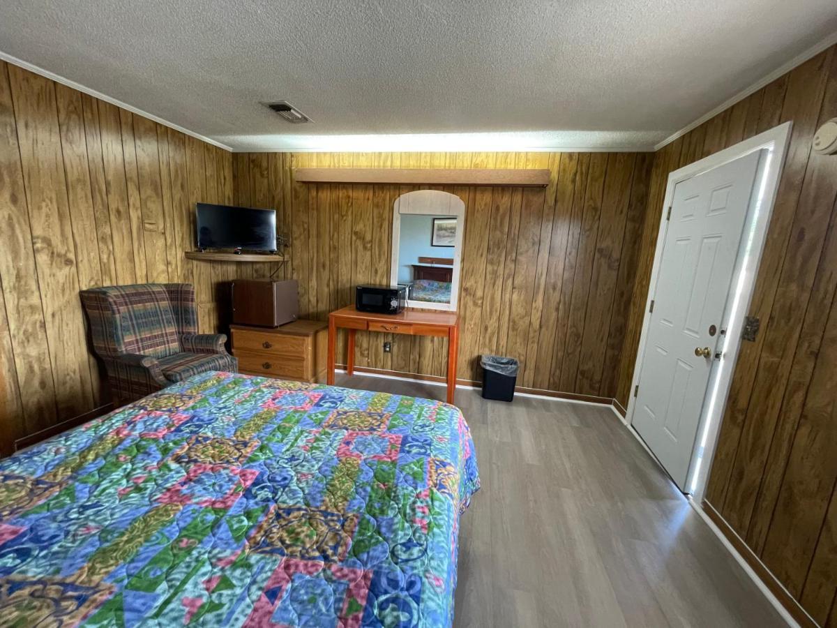Pinelodge Motel Baxley Exterior foto