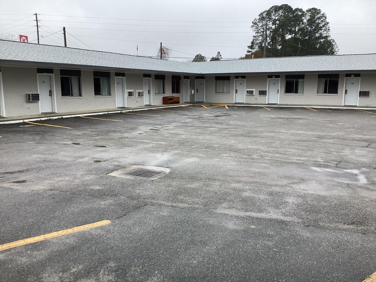 Pinelodge Motel Baxley Exterior foto