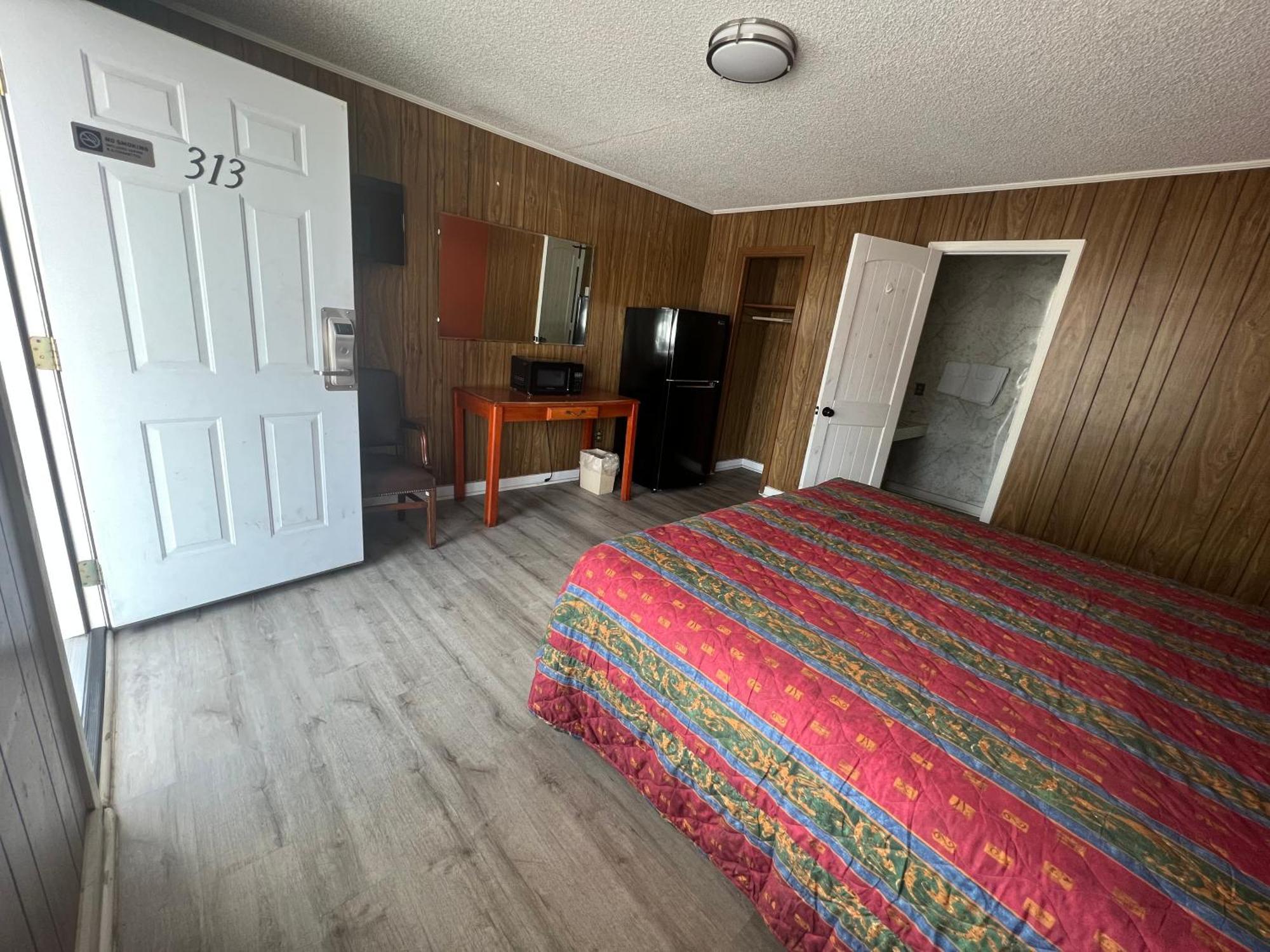 Pinelodge Motel Baxley Exterior foto